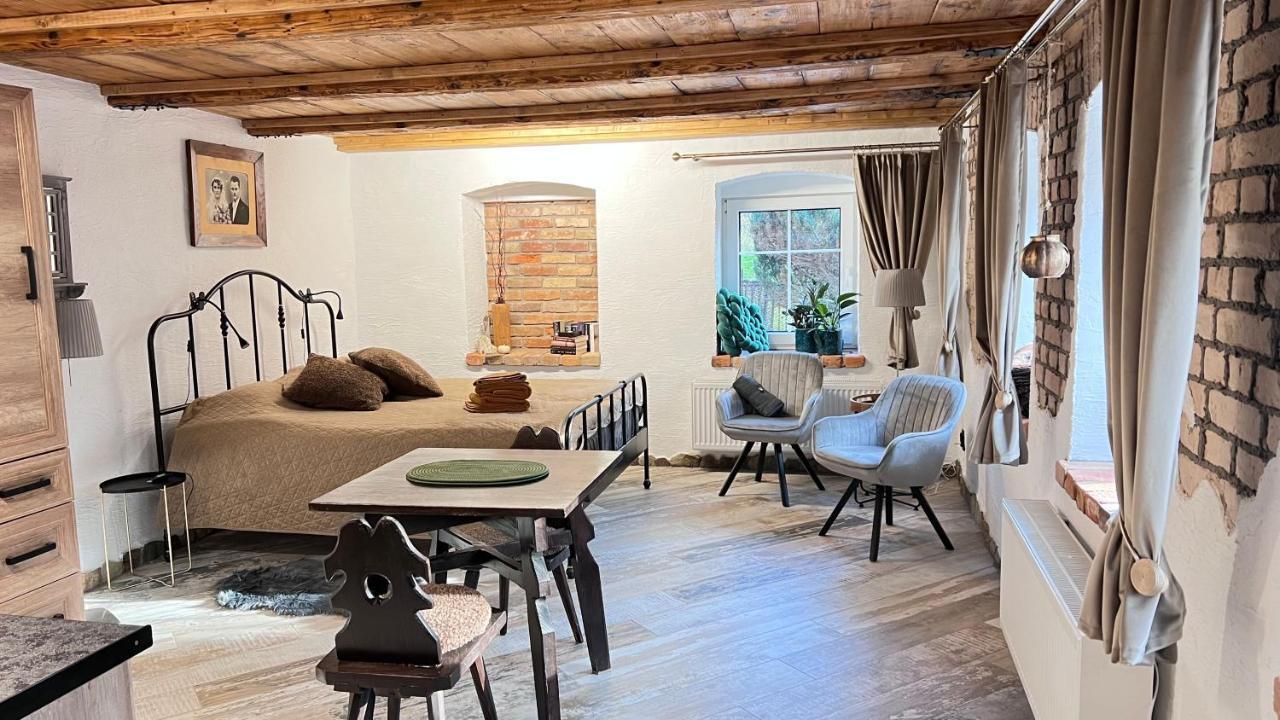 Apartamenty 3 Pory Roku Komarno ภายนอก รูปภาพ